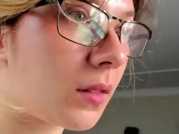 Chaturbate Free Porn Cam of lilith_lutherlow