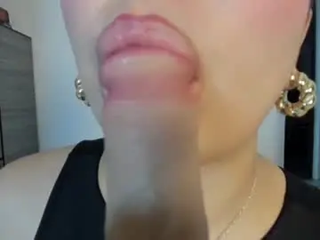 Chaturbate Sex Cam of rubyhlowe