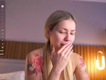 Chaturbate Best live sex cam show of cinacandy