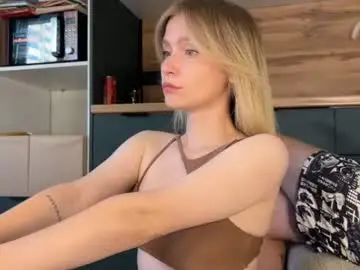 Chaturbate Sex Cam of adele_nick2202