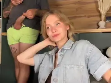 Chaturbate Free Porn Cam of adele_nick2202