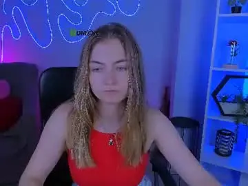 Chaturbate Live Sex Cam of baby_hotte
