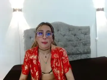 Chaturbate Free Porn Cam of mrandmrsvixencs
