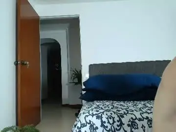 Chaturbate Sex Cam of alejandro_bigcock