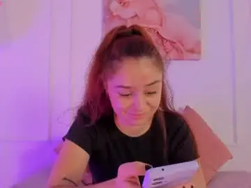 Chaturbate Nude Webcam of amelia_saenz_