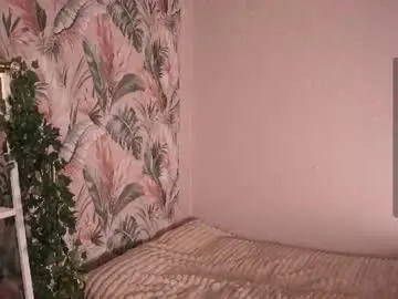 Chaturbate Sex Chat of zara_shine