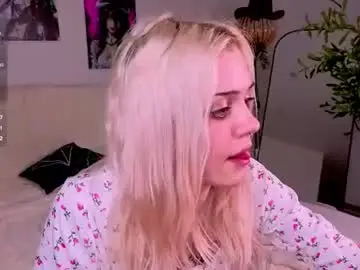 Chaturbate Best live sex cam show of m1m1_angels
