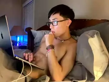 Chaturbate Nude Webcam of hottiewithabody101