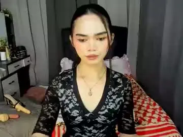 Chaturbate Live Sex Cam of naughty_emmats