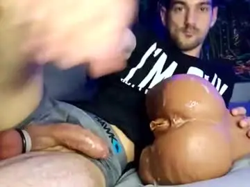 Chaturbate Sex Chat of bigwhitecock_liam