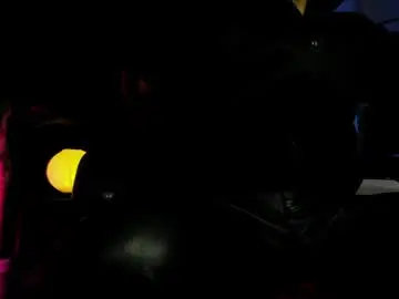 Chaturbate Adult Webcam of lylebennett_