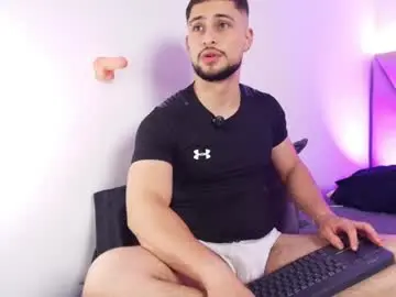 Chaturbate Sex Chat of valenssio_moretti