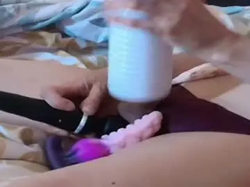 Chaturbate Live Porn of frenulumsnap