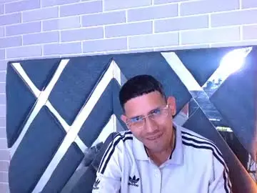 Chaturbate Adult Webcam of bryan_pirs