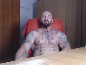 Chaturbate Free Live Porn of strongivan