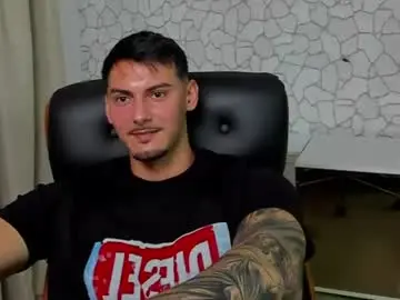 Chaturbate Live Porn of clintmasterss