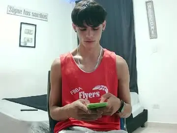 Chaturbate Free Live Porn of harrythomson1
