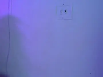 Chaturbate Watch Live Sex Cams of emily175445
