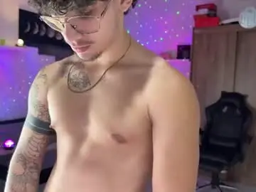Chaturbate Free Porn Cam of kisan_smith