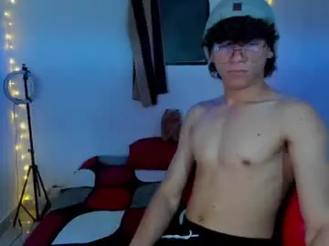 Chaturbate Live Porn of tom_blue10