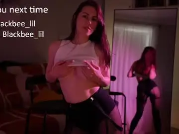 Chaturbate Free Live Porn of _blackbee_