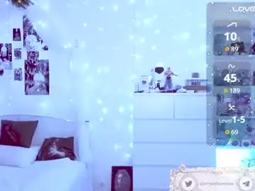 Chaturbate Free Live Porn of crystalsomnia