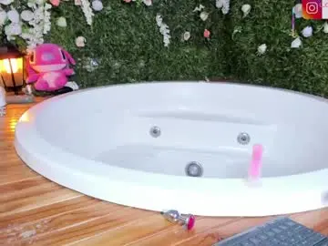 Chaturbate Sex Cam of emmaamartinez