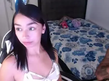 Chaturbate Adult Webcam of ari_2dcouple