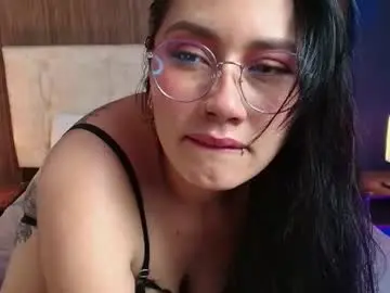 Chaturbate Adult Video Chat of lauraruiz1