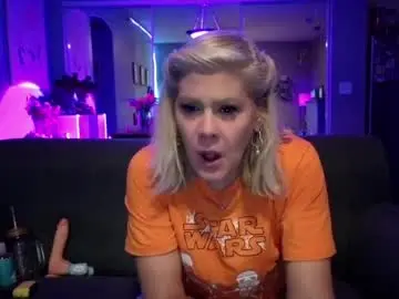 Chaturbate Live Sex Cam of lexi_shocker