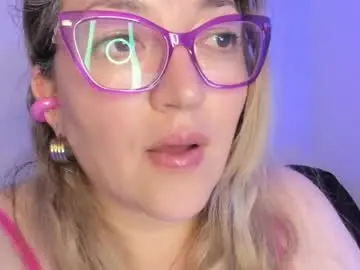 Chaturbate Sex Chat of naty__mature_
