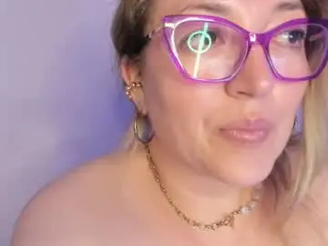 Chaturbate Live Sex Cam of naty__mature_