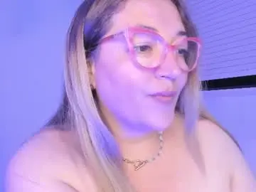 Chaturbate Adult Video Chat of naty__mature_