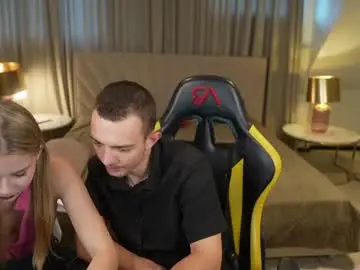 Chaturbate Free Live Porn of bright_diamonds_054