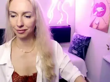 Chaturbate Nude Webcam of cute_smile_shy