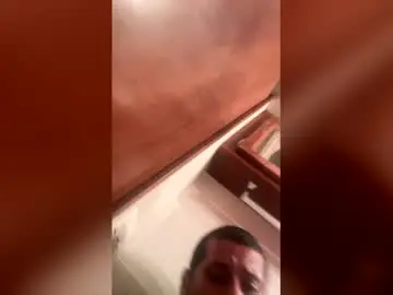 Chaturbate Watch Live Sex Cams of fordfocusz