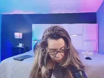Chaturbate Nude Webcam of samanthamilf__