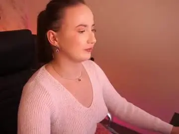 Chaturbate Live Sex Cam of sofiebloom