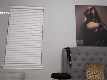 Chaturbate Watch Live Sex Cams of curvymodelmilf