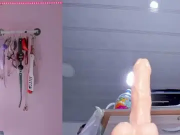Chaturbate Free Porn Cam of emily_foxxxi