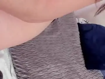 Chaturbate Nude Webcam of halie728