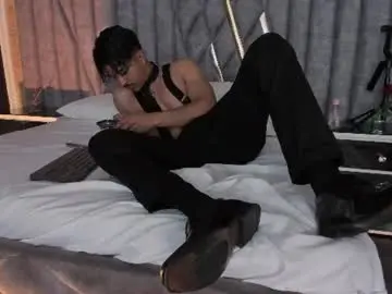Chaturbate Best live sex cam show of nicolaikarav