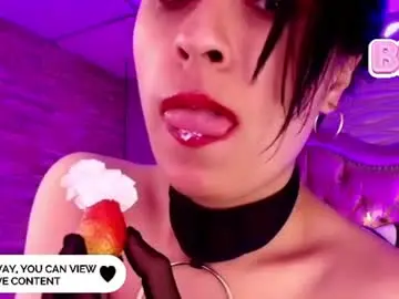 Chaturbate Watch Live Sex Cams of roxanne_han