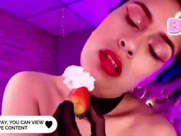 Chaturbate Live Sex Cam of roxanne_han