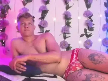 Chaturbate Watch Live Sex Cams of izan_02
