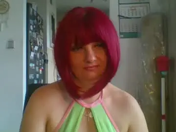 Chaturbate Live Sex Cam of meganwetpussy