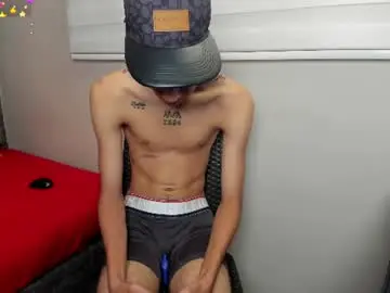 Chaturbate Sex Cam of zack_horny19