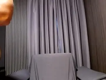 Chaturbate Sex Cam of antoniovalentinidiamond