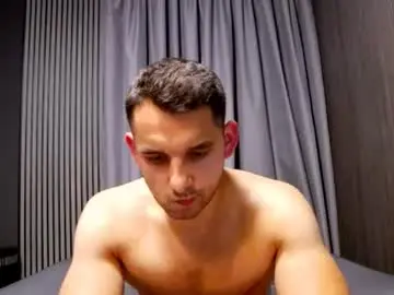 Chaturbate Live Sex Cam of antoniovalentinidiamond