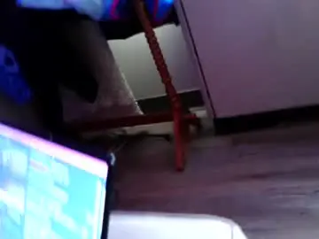 Chaturbate Live Sex Cam of kinkymilf412420